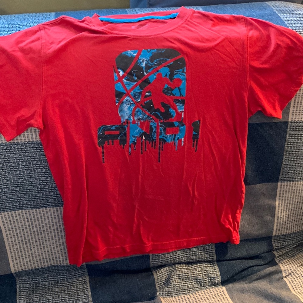 AND1 NBA red and blue tshirt unisex szS in good used condition